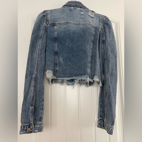Forever 21 Distressed Puff shoulder Denim Jacket size M - Picture 2 of 6